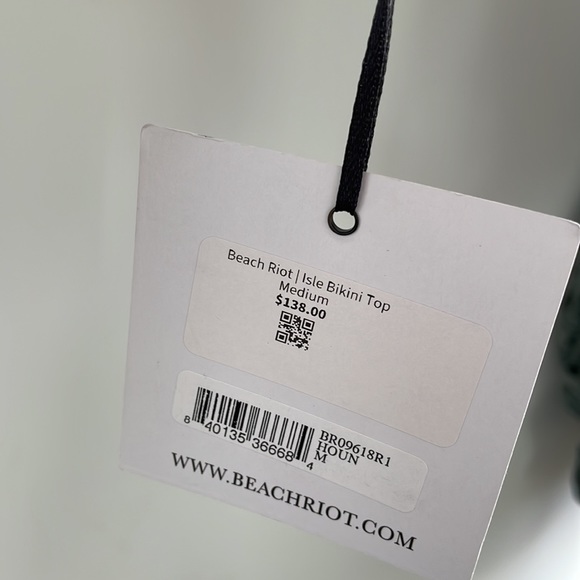 BEACH RIOT ISLE BIKINI TOP - Picture 9 of 9